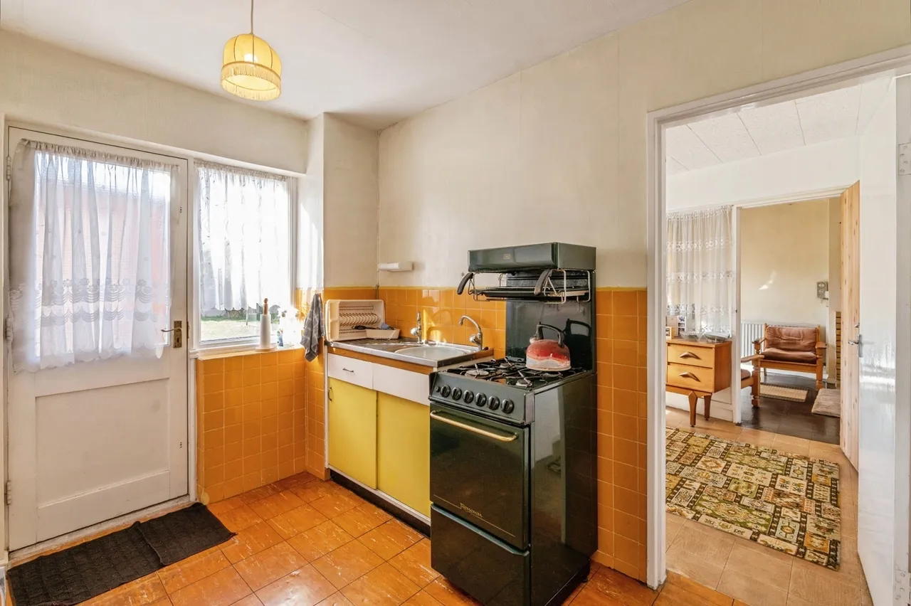Southcote Crescent, Basildon, SS14, photo 10
