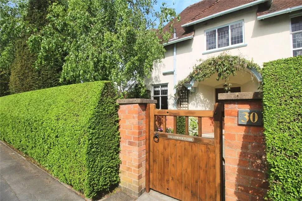 Leicester Road, Hinckley, Leicestershire, LE10, photo 2