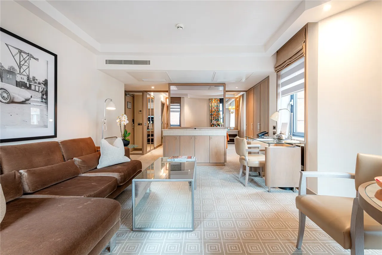 Welbeck Street, Marylebone, W1G, photo 2