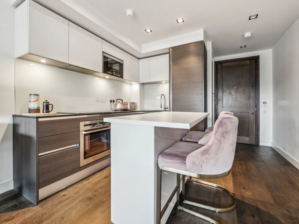 Macaulay Road, London, SW4, photo 4