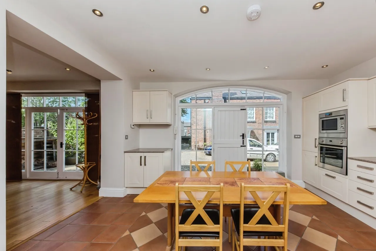 Cumberland Street, Macclesfield, Cheshire, SK10, photo 4