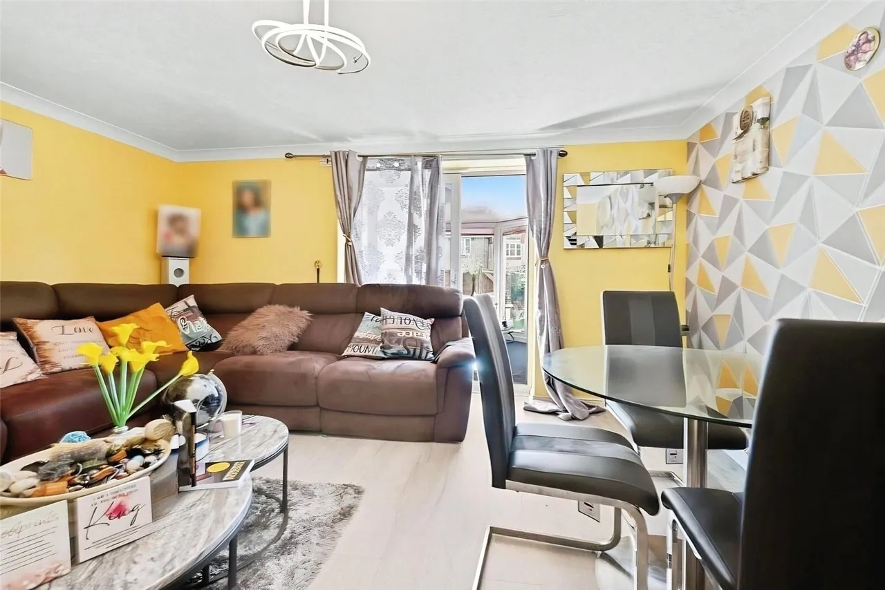 Warren Drive, Basildon, Essex, SS14, photo 6