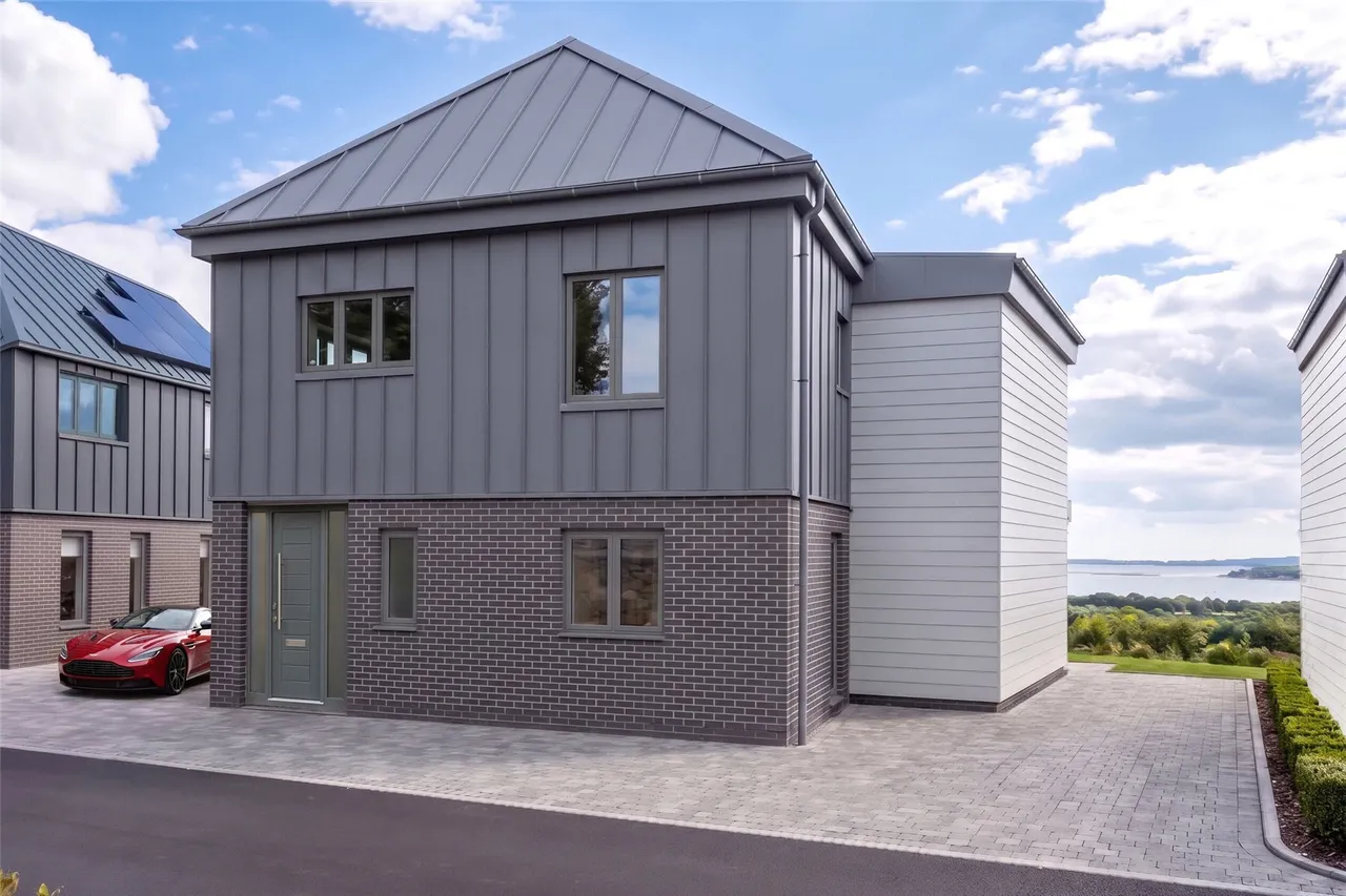 Portsdown Hill Road, Havant, PO9, photo 6