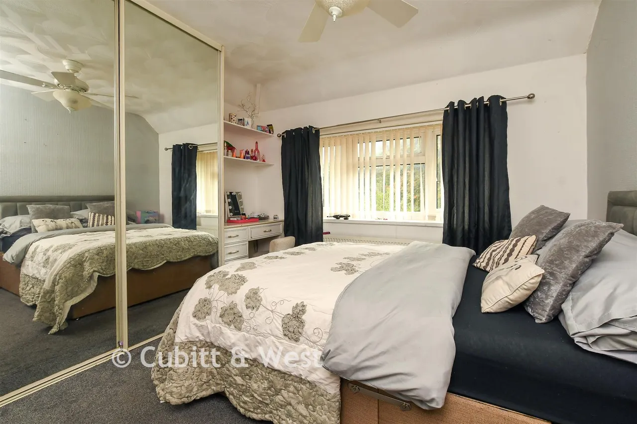 Nutfield Road, Merstham, RH1, photo 16