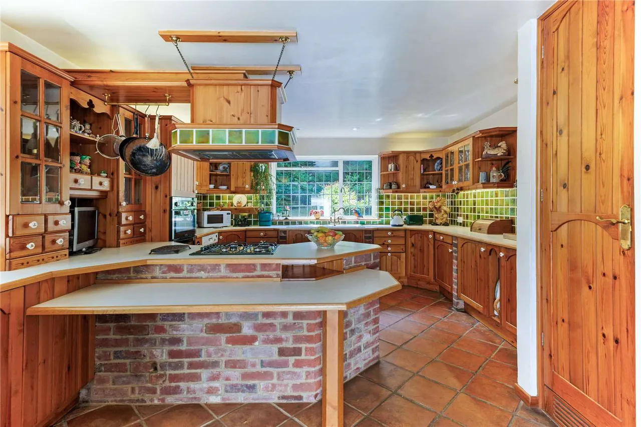 Martello Road, Branksome Park, Poole, Dorset, BH13 7DH, photo 11