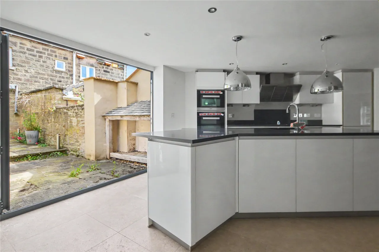 Whitegate, East Keswick, photo 10