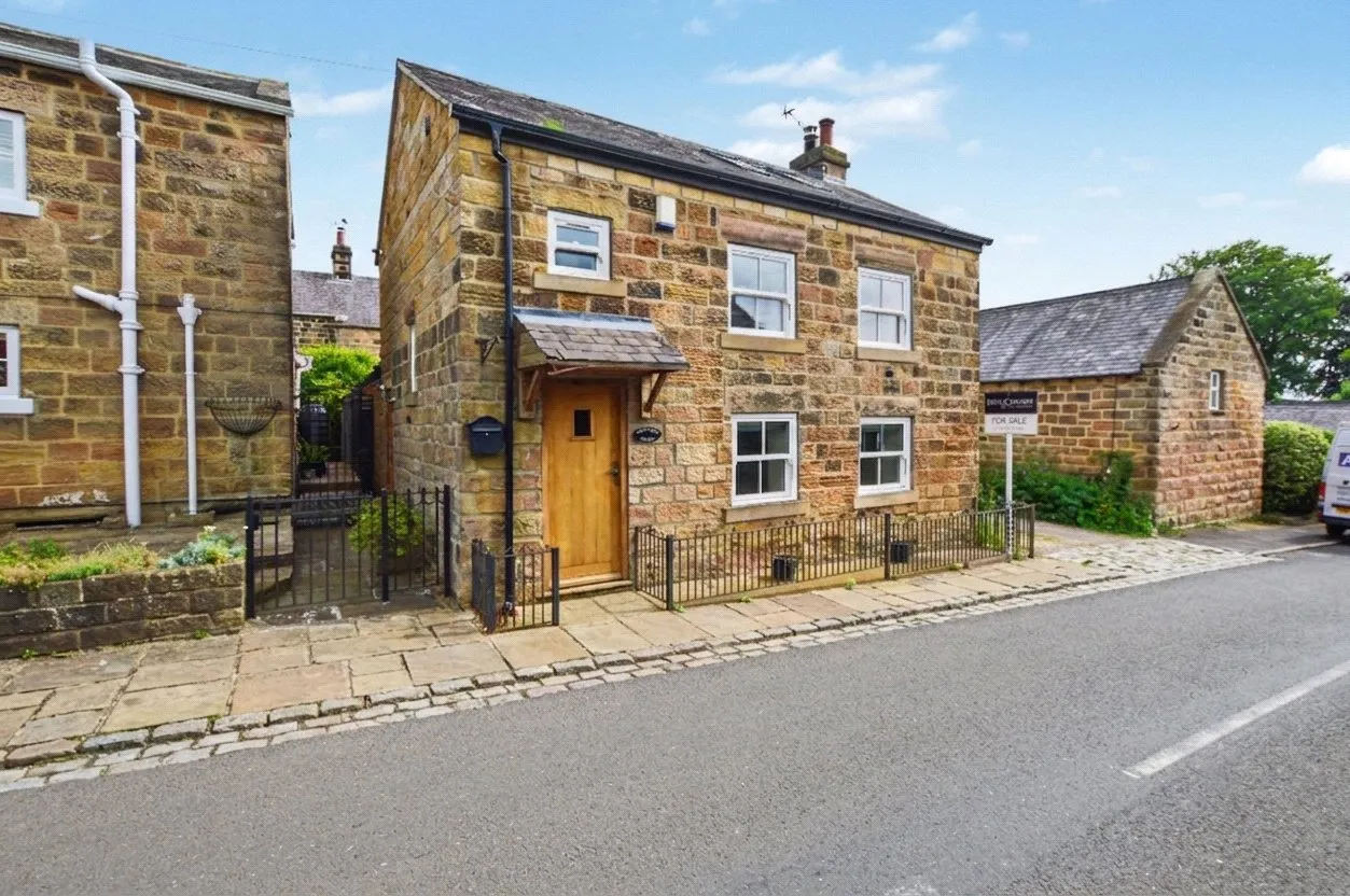 2 bed house for sale, Whitegate, East Keswick