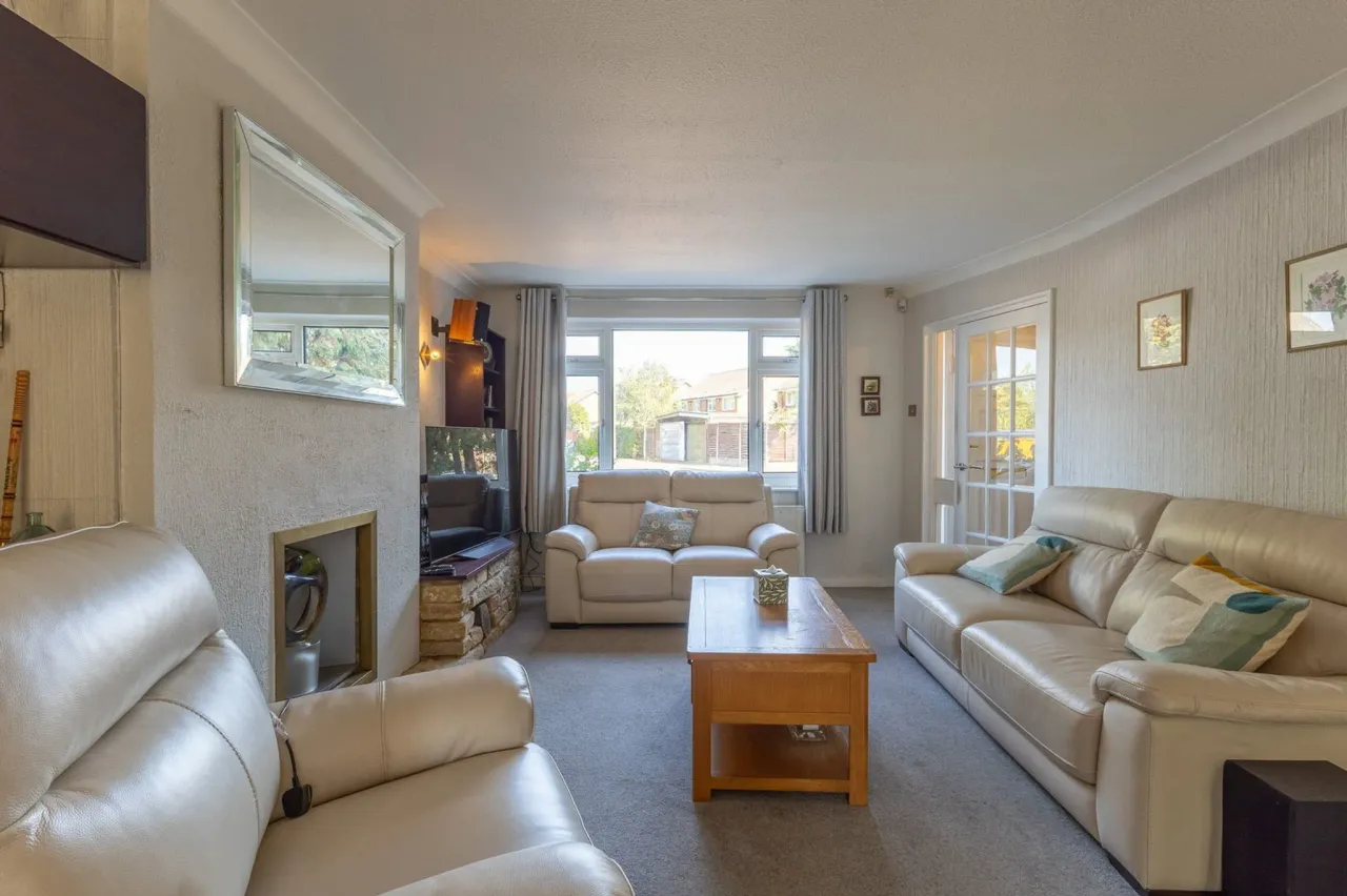 Lindley Road, Walton-on-thames, KT12 3EZ, photo 6