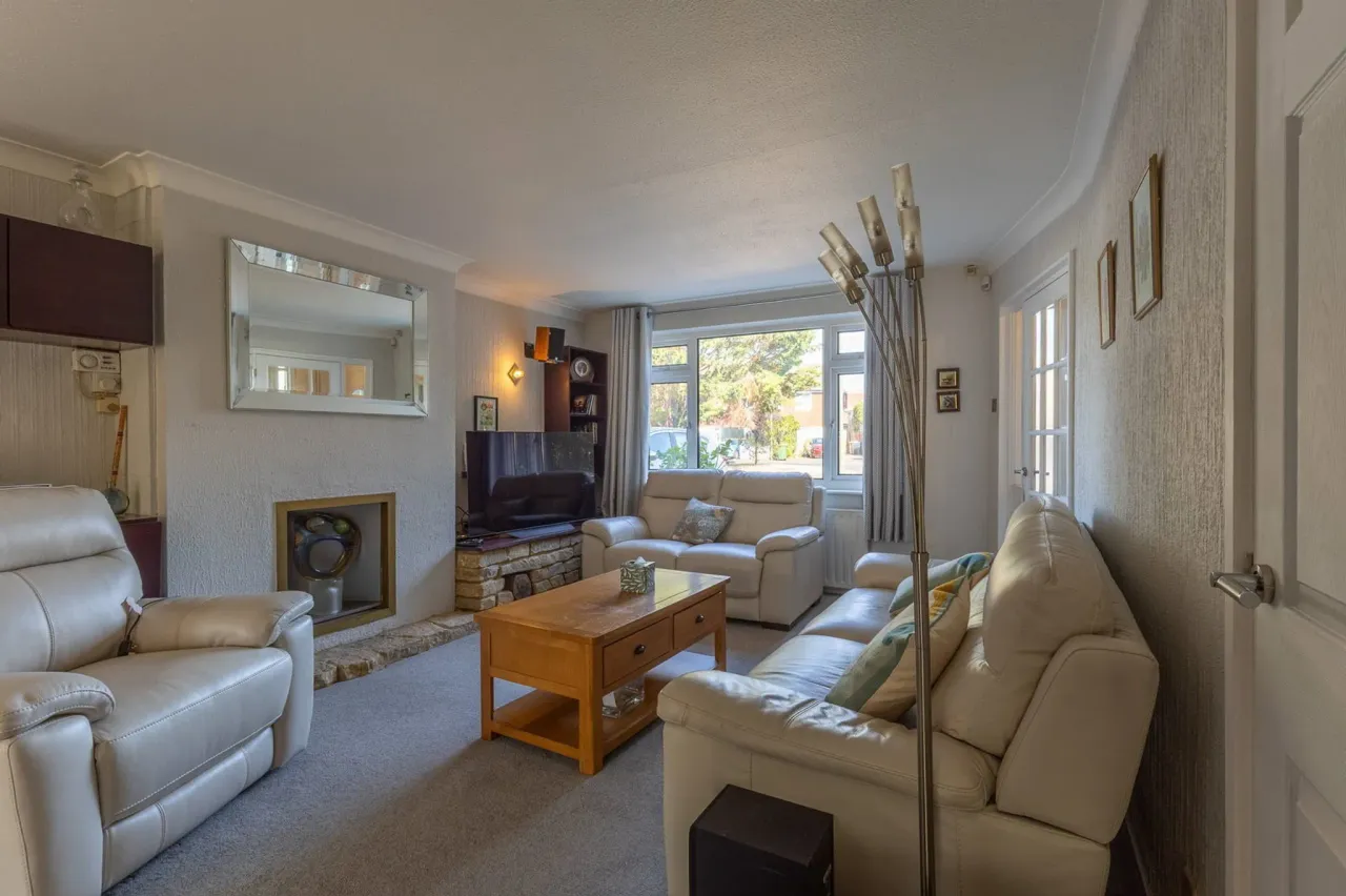 Lindley Road, Walton-on-thames, KT12 3EZ, photo 4