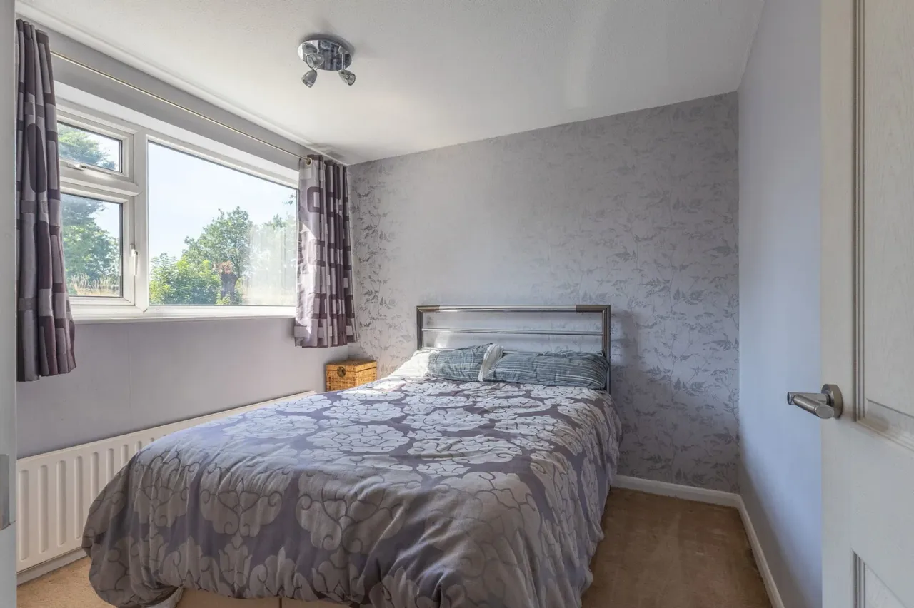 Lindley Road, Walton-on-thames, KT12 3EZ, photo 12