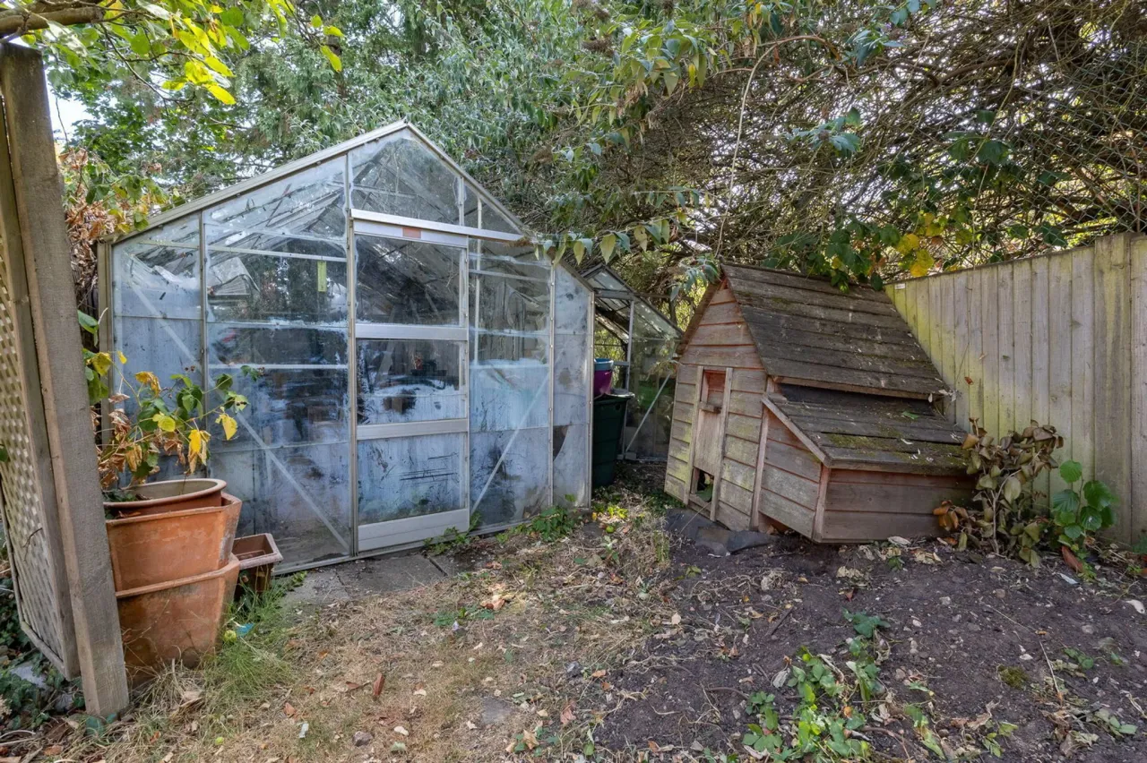 Lindley Road, Walton-on-thames, KT12 3EZ, photo 17