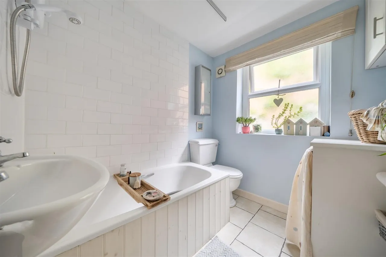 Kings Road West, Swanage, BH19, photo 13