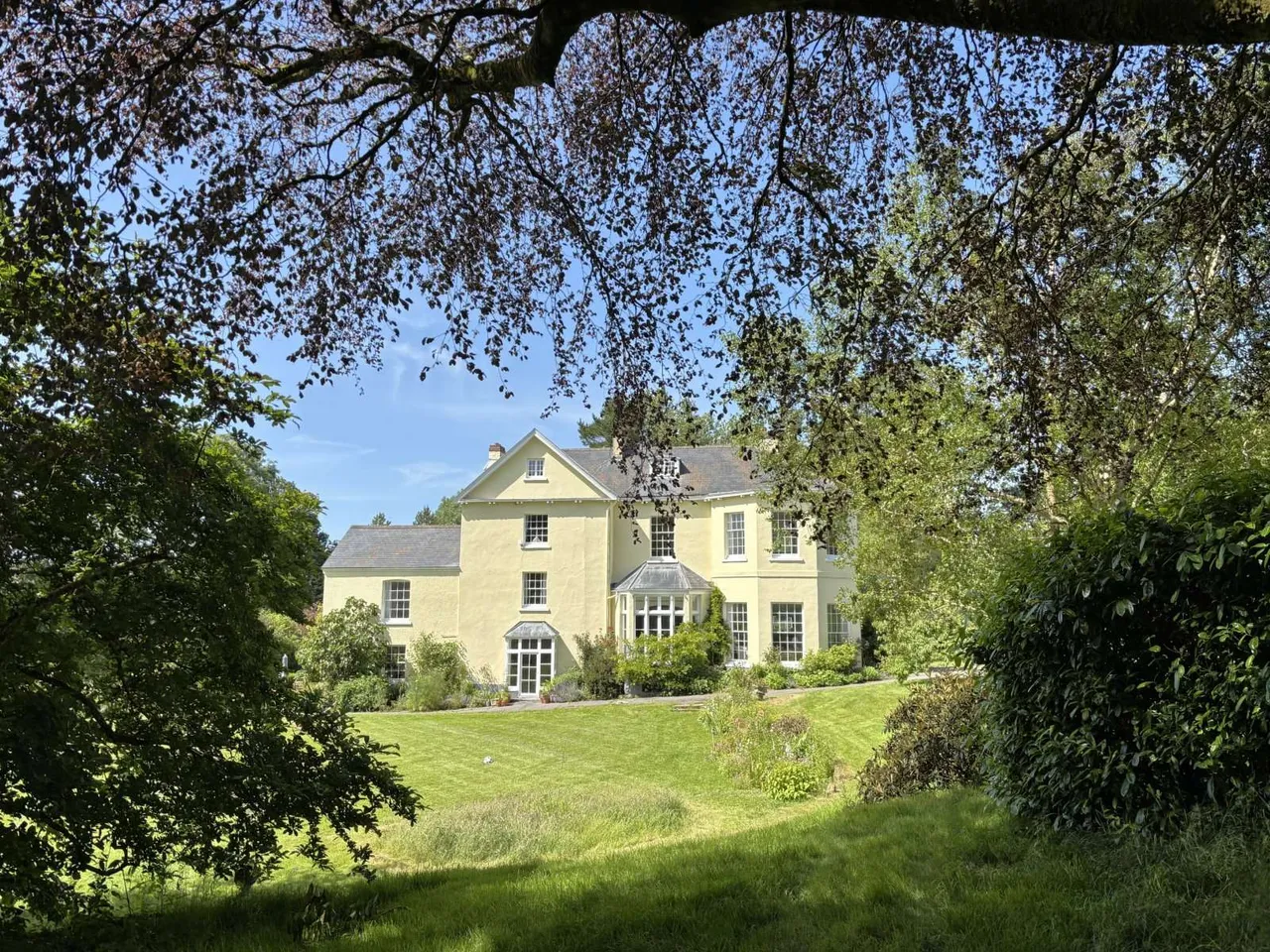 6 bed house for sale — Eggesford, Chulmleigh, Devon, EX18 7QU