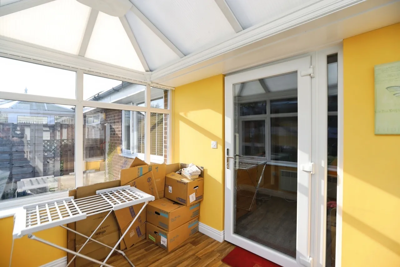 Rossetti Mount, Flanderwell, Rotherham, South Yorkshire, S66, photo 12