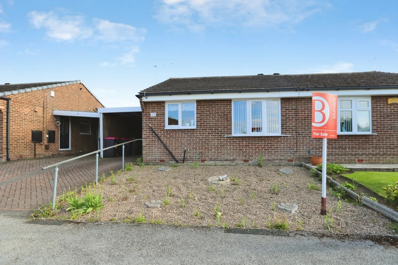 2 bed house for sale — Rossetti Mount, Flanderwell, Rotherham, South Yorkshire, S66