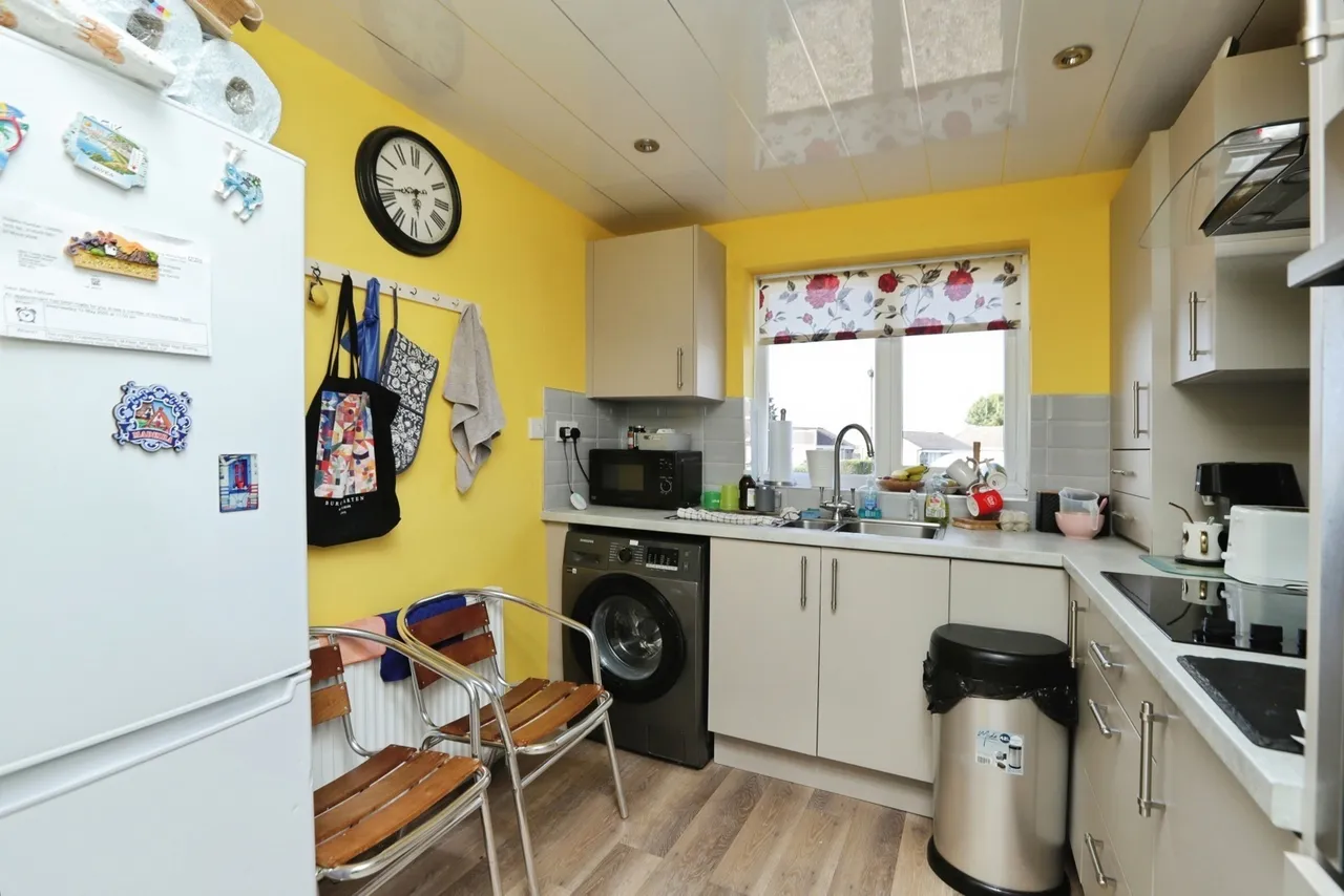 Rossetti Mount, Flanderwell, Rotherham, South Yorkshire, S66, photo 13