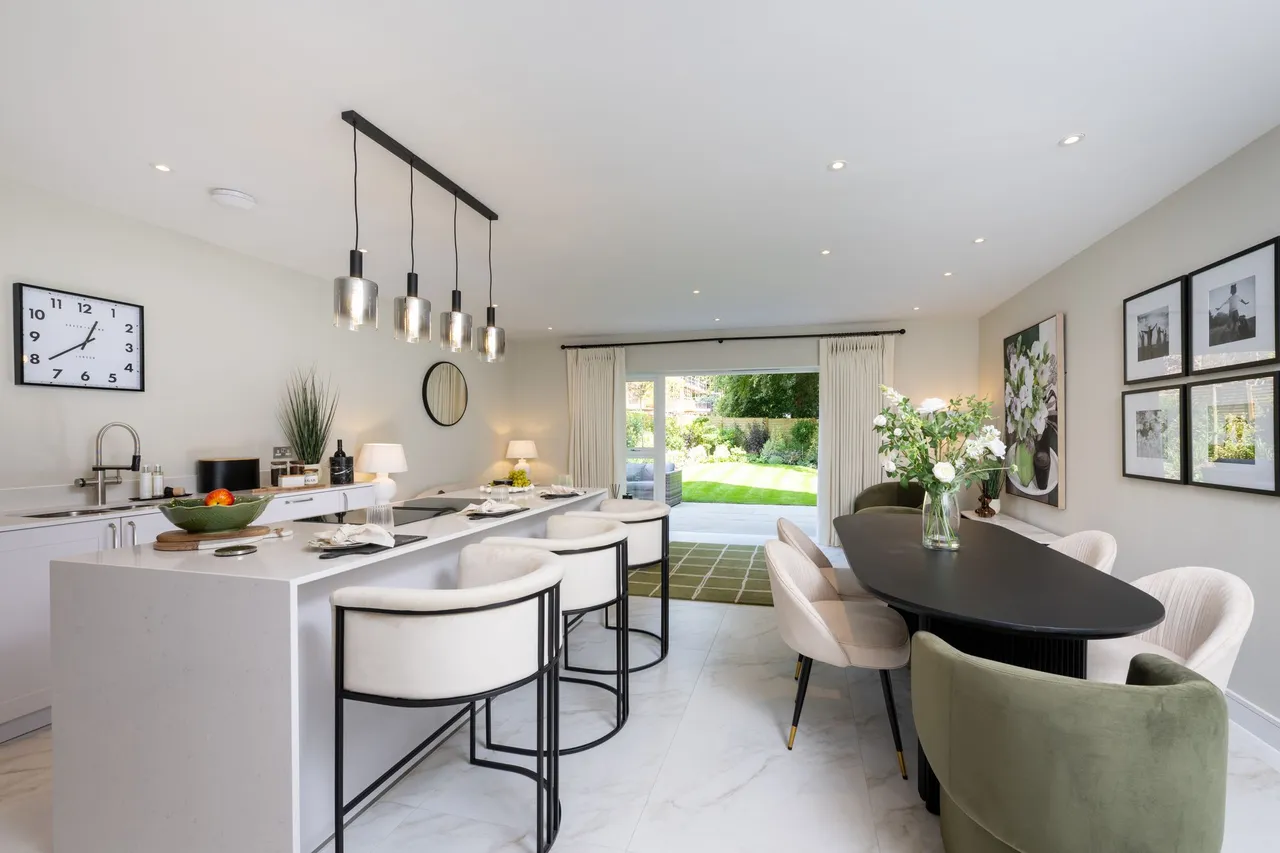 Cranleigh, GU6, photo 4