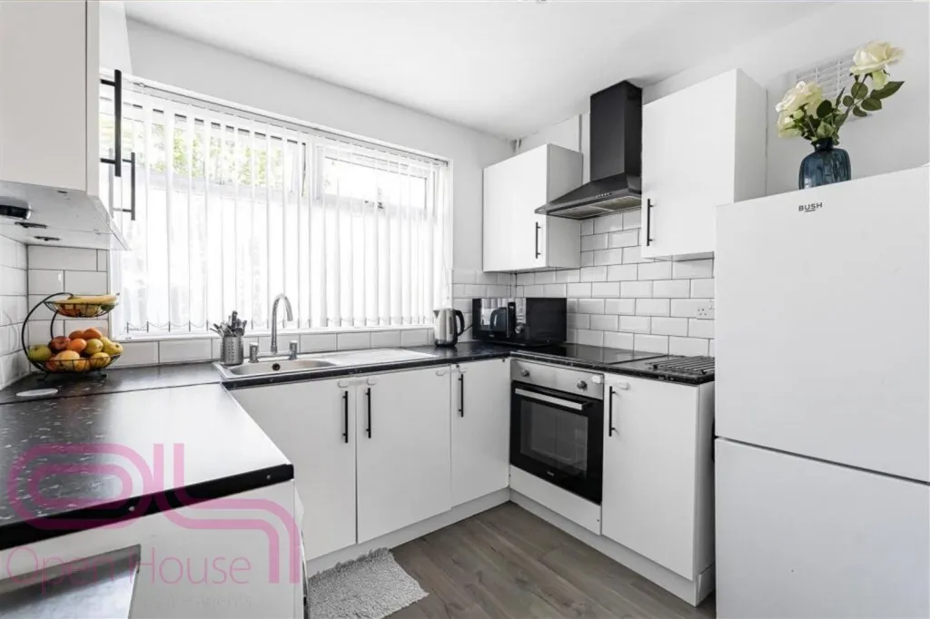 Curtis Road, Whitton, TW4, photo 7