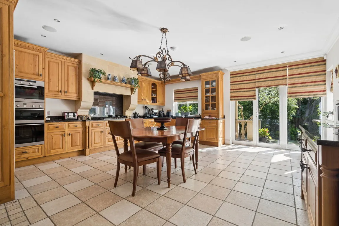 Copse Close, Northwood, HA6, photo 7