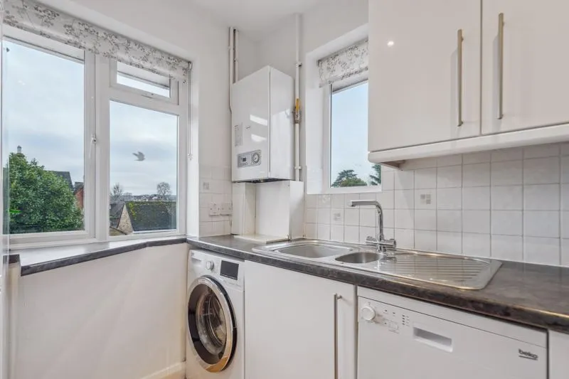 Penn Court Lock Road, Marlow SL7 1QR, photo 4