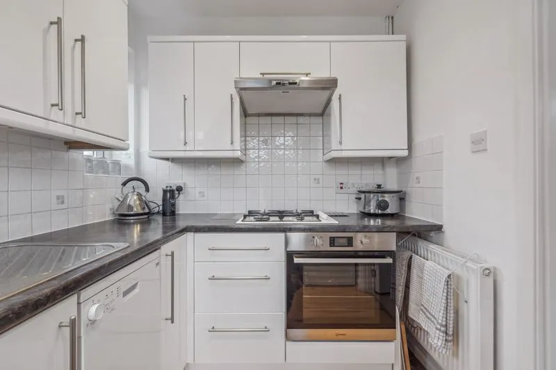 Penn Court Lock Road, Marlow SL7 1QR, photo 3