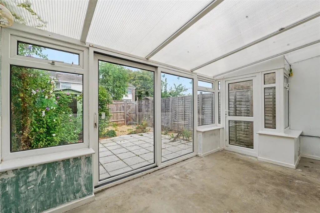 Court Close, Calmore, SOUTHAMPTON, photo 12