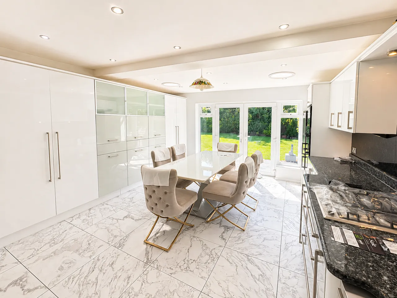 Harewood Avenue, Sale, M33, photo 12
