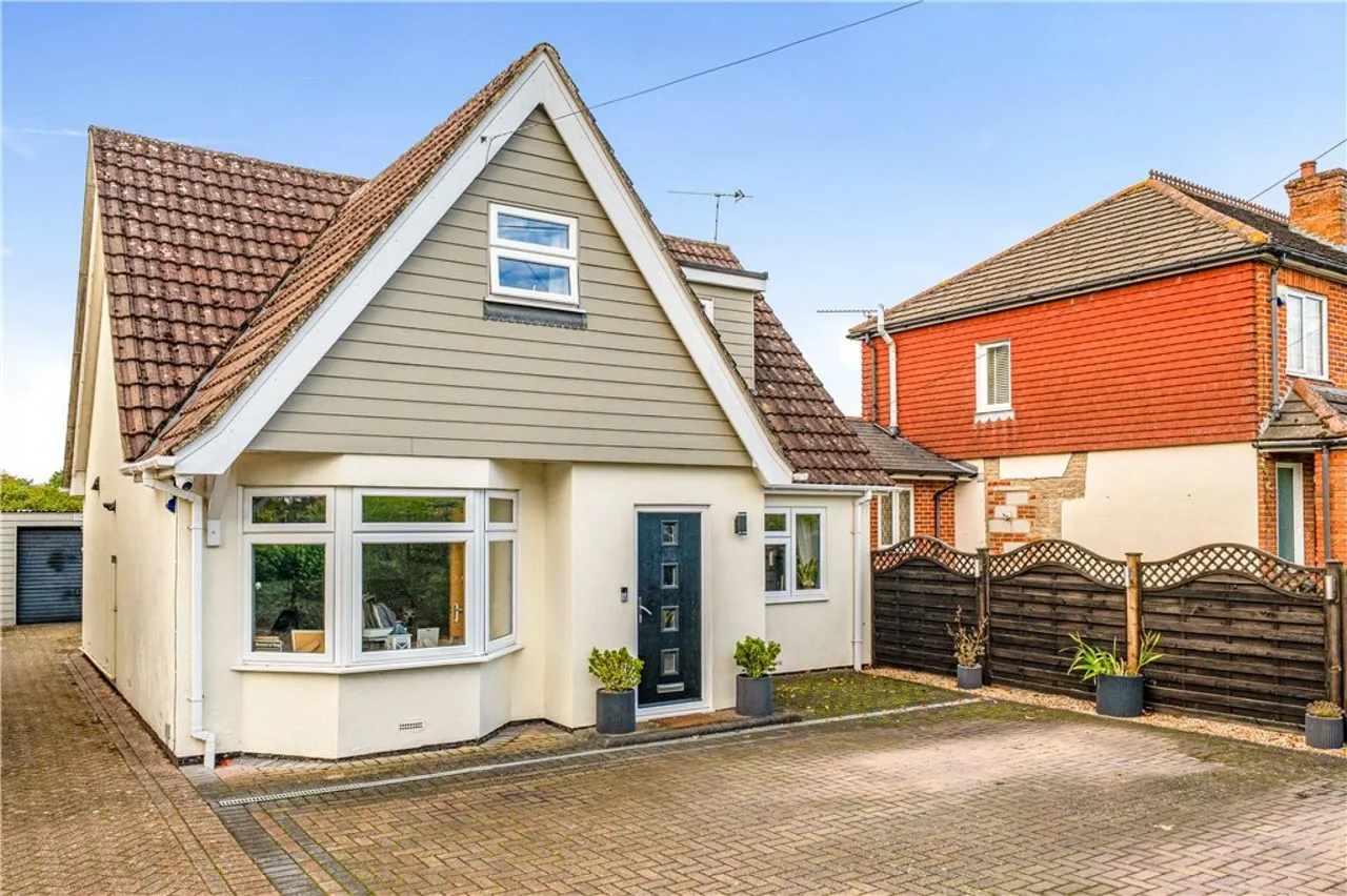 4 bed house for sale, Botley Road, North Baddesley, SO52