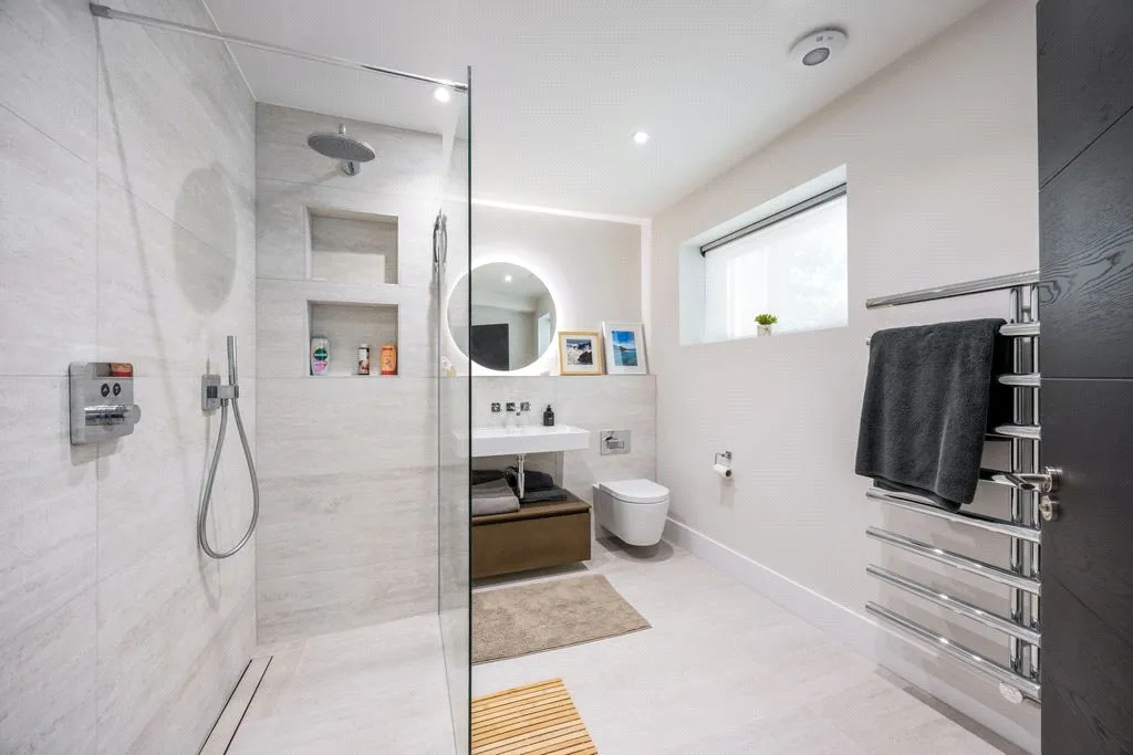 Rothesay Drive, Highcliffe, BH23, photo 14