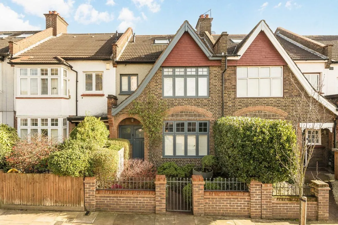 4 bed property for sale, Penwortham Road, SW16