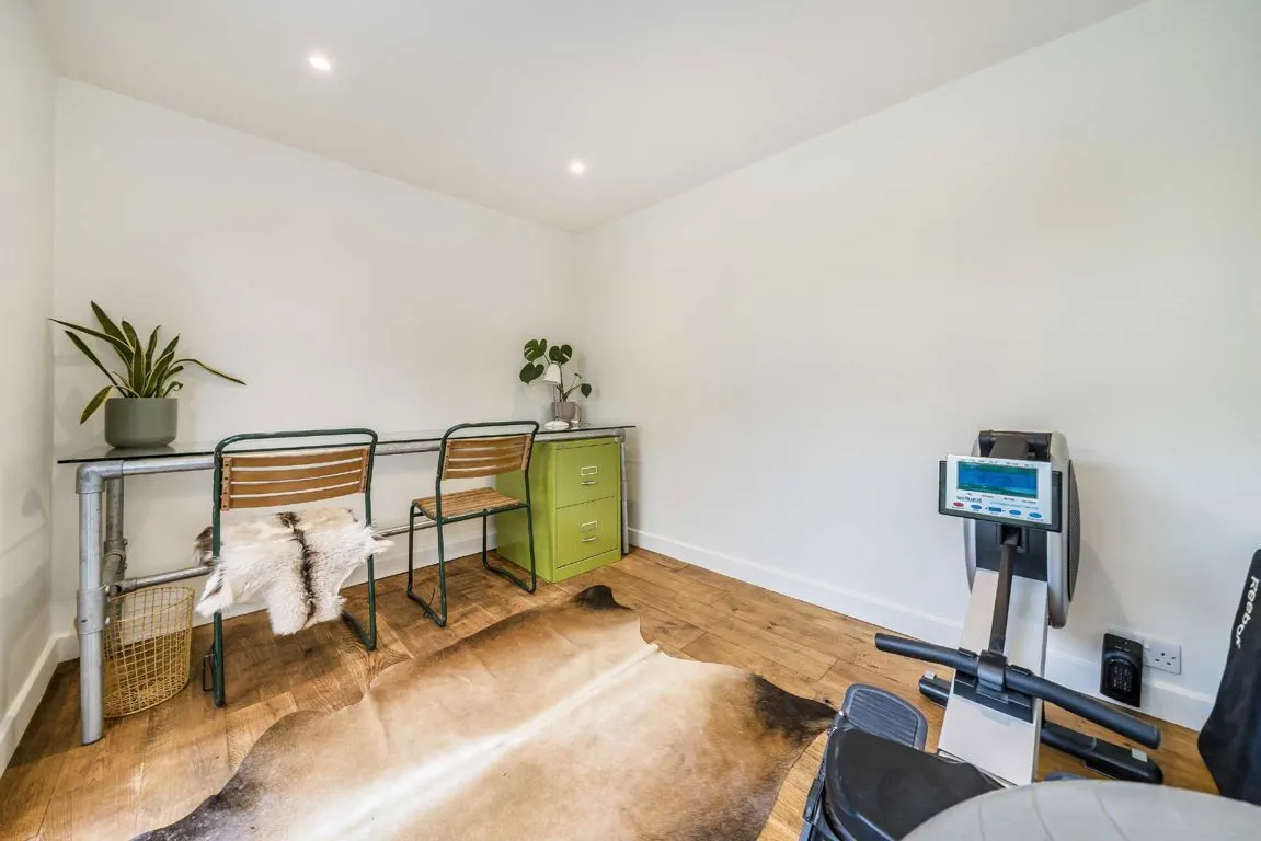 Penwortham Road, SW16, photo 9