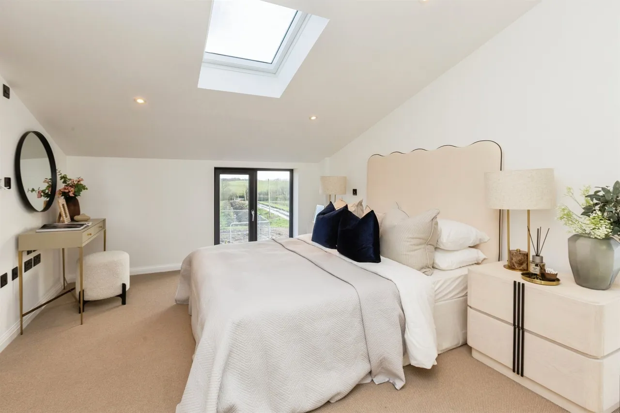 Burston Ridge Farm, Rowsham, HP22, photo 7