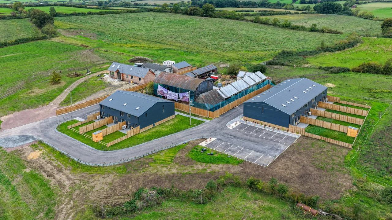 Burston Ridge Farm, Rowsham, HP22, photo 10
