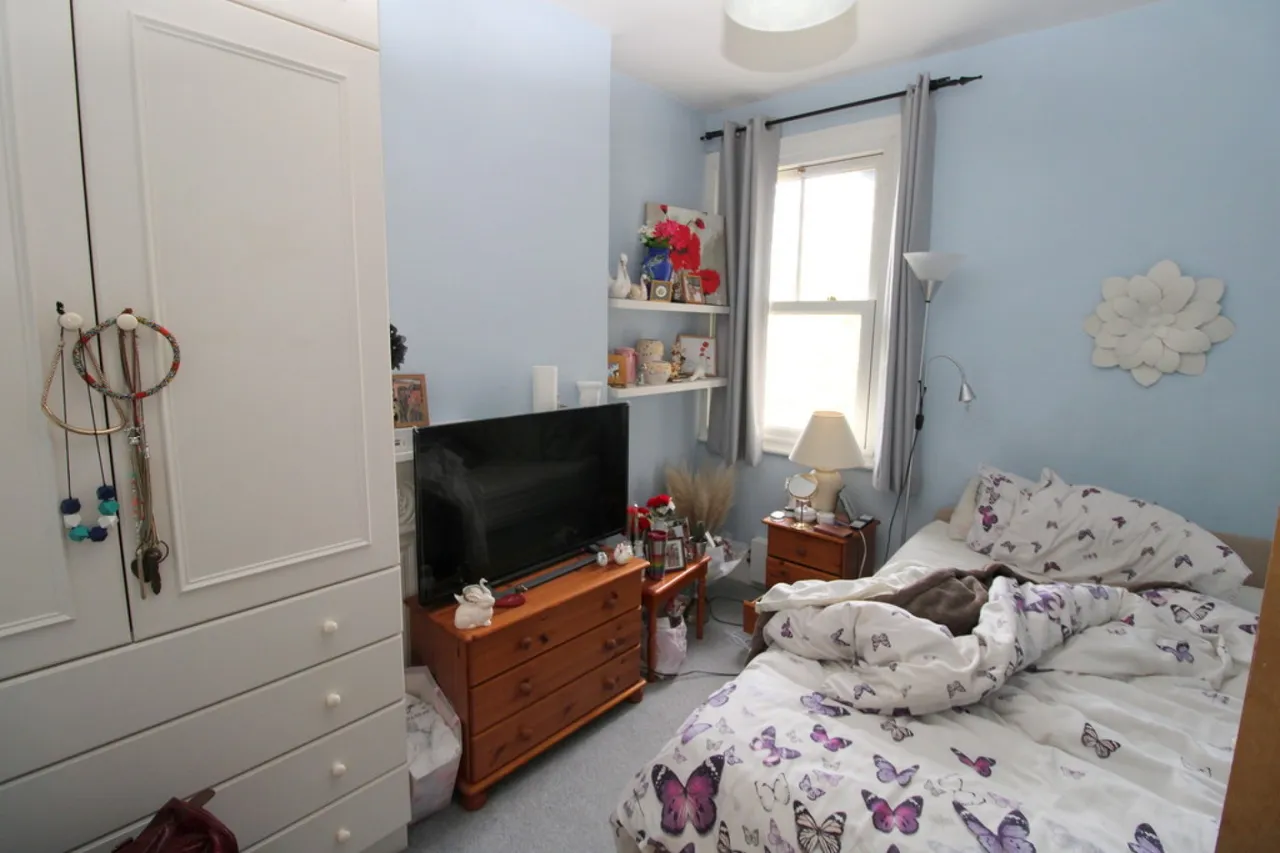 Clarendon Road, Ashford, TW15, photo 14