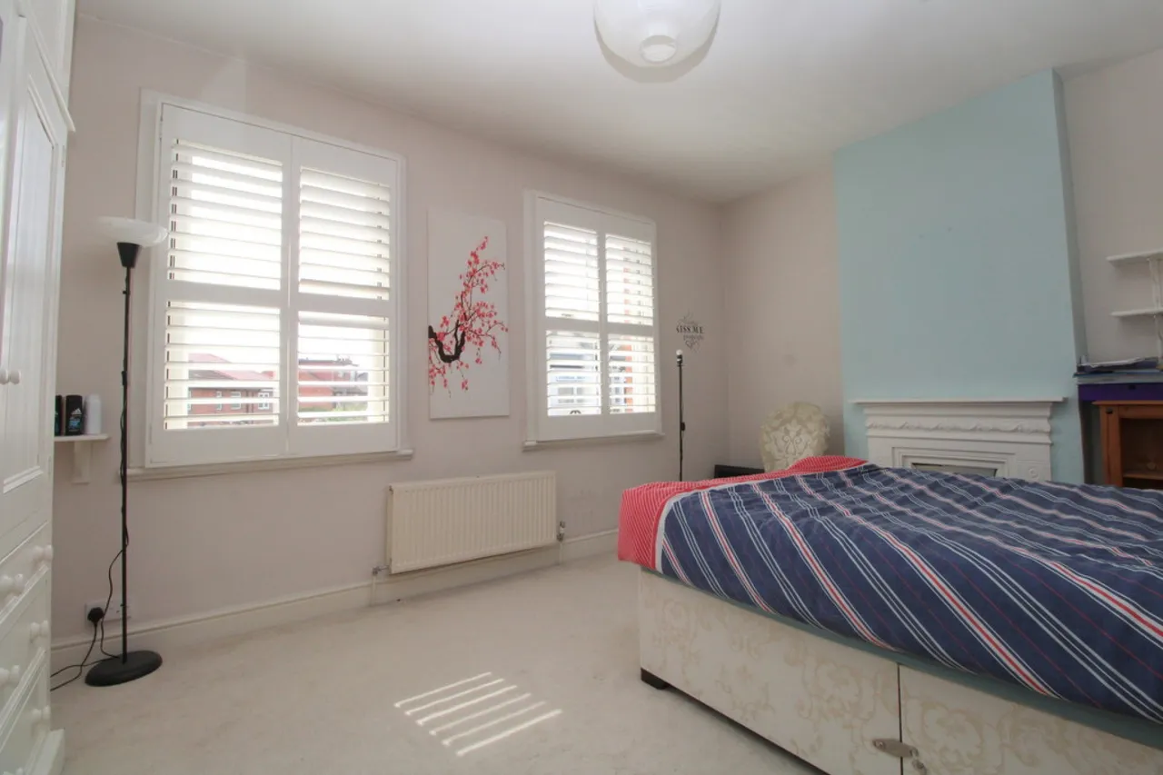Clarendon Road, Ashford, TW15, photo 11