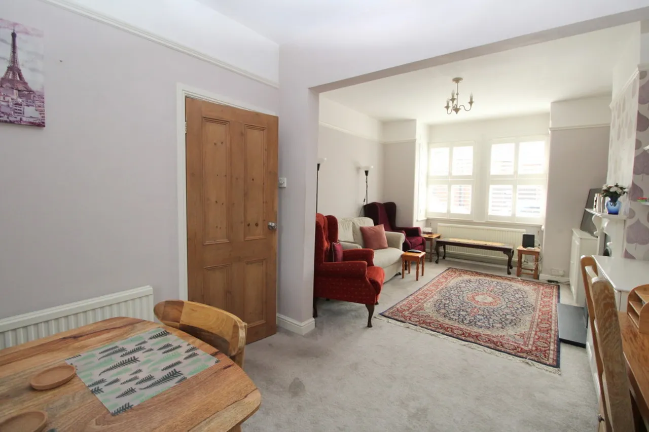Clarendon Road, Ashford, TW15, photo 7