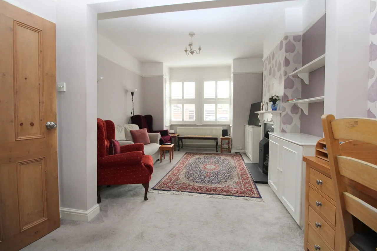 Clarendon Road, Ashford, TW15, photo 10
