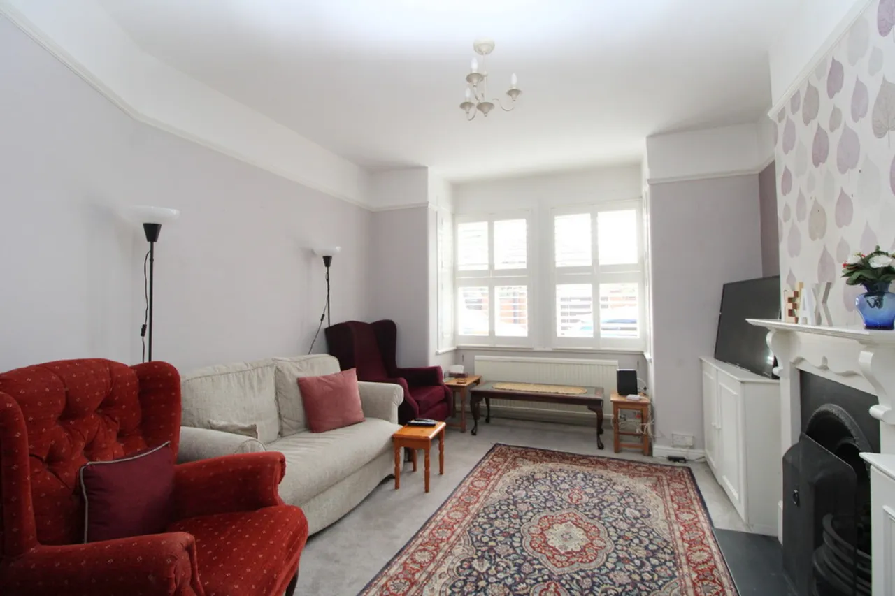 Clarendon Road, Ashford, TW15, photo 4