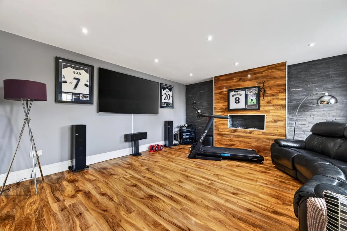 Sketchley Road, Burbage, LE10, photo 12