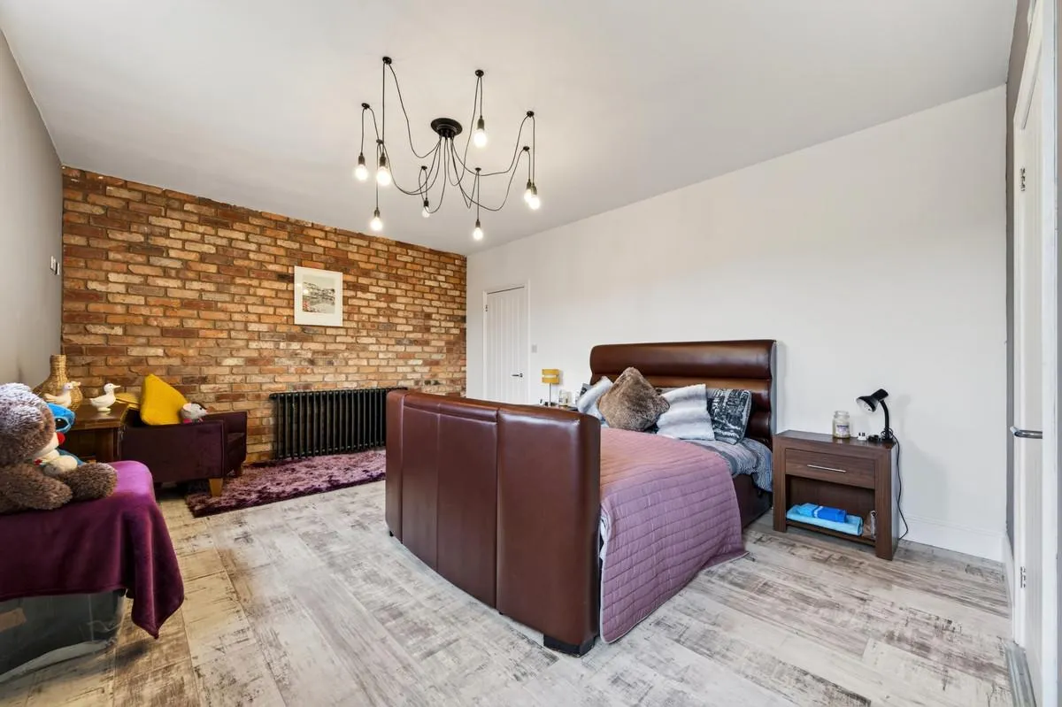 Sketchley Road, Burbage, LE10, photo 26