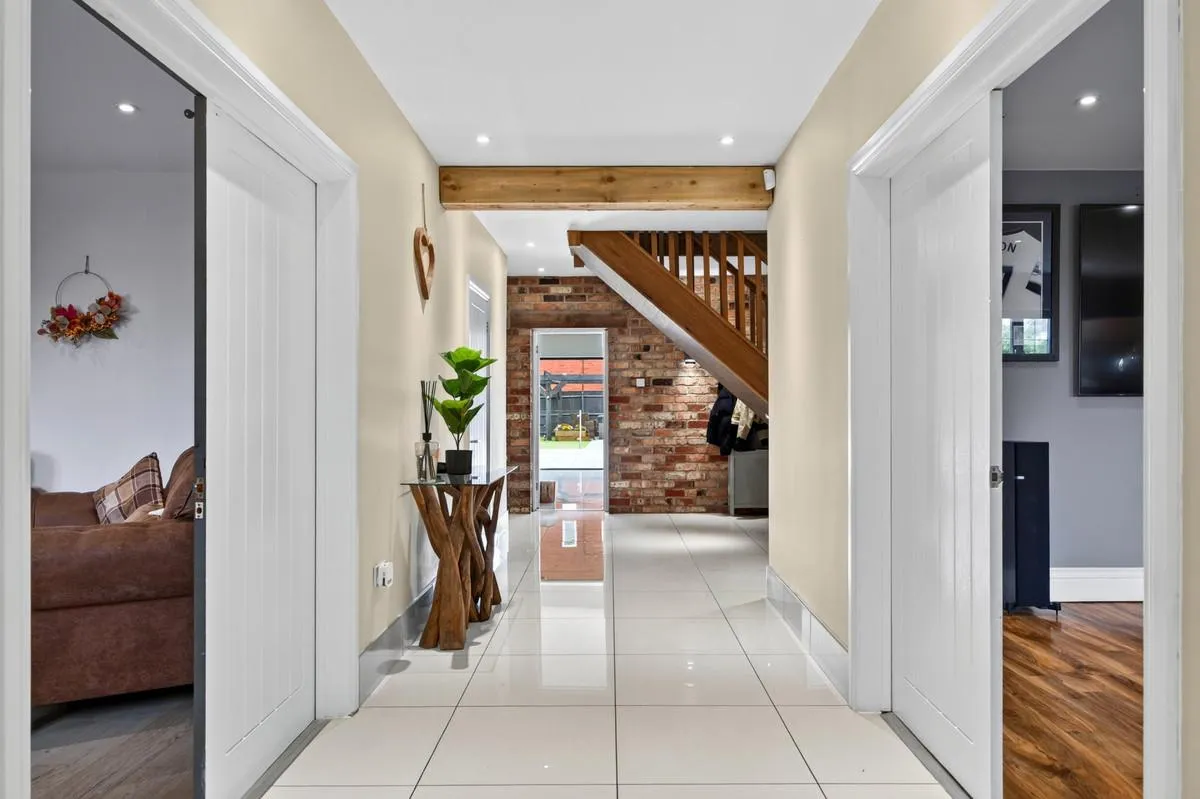 Sketchley Road, Burbage, LE10, photo 4