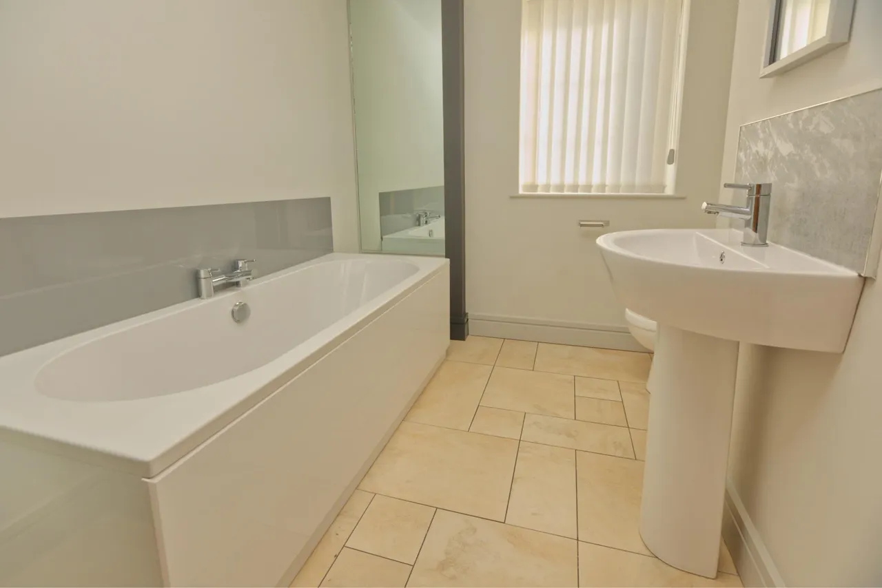 Ballymacormick Avenue, Ballyholme, BT19, photo 16