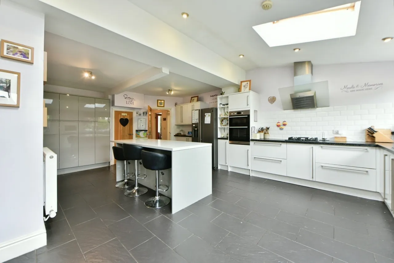 Werneth Road, Woodley, Stockport, Greater Manchester, SK6, photo 4