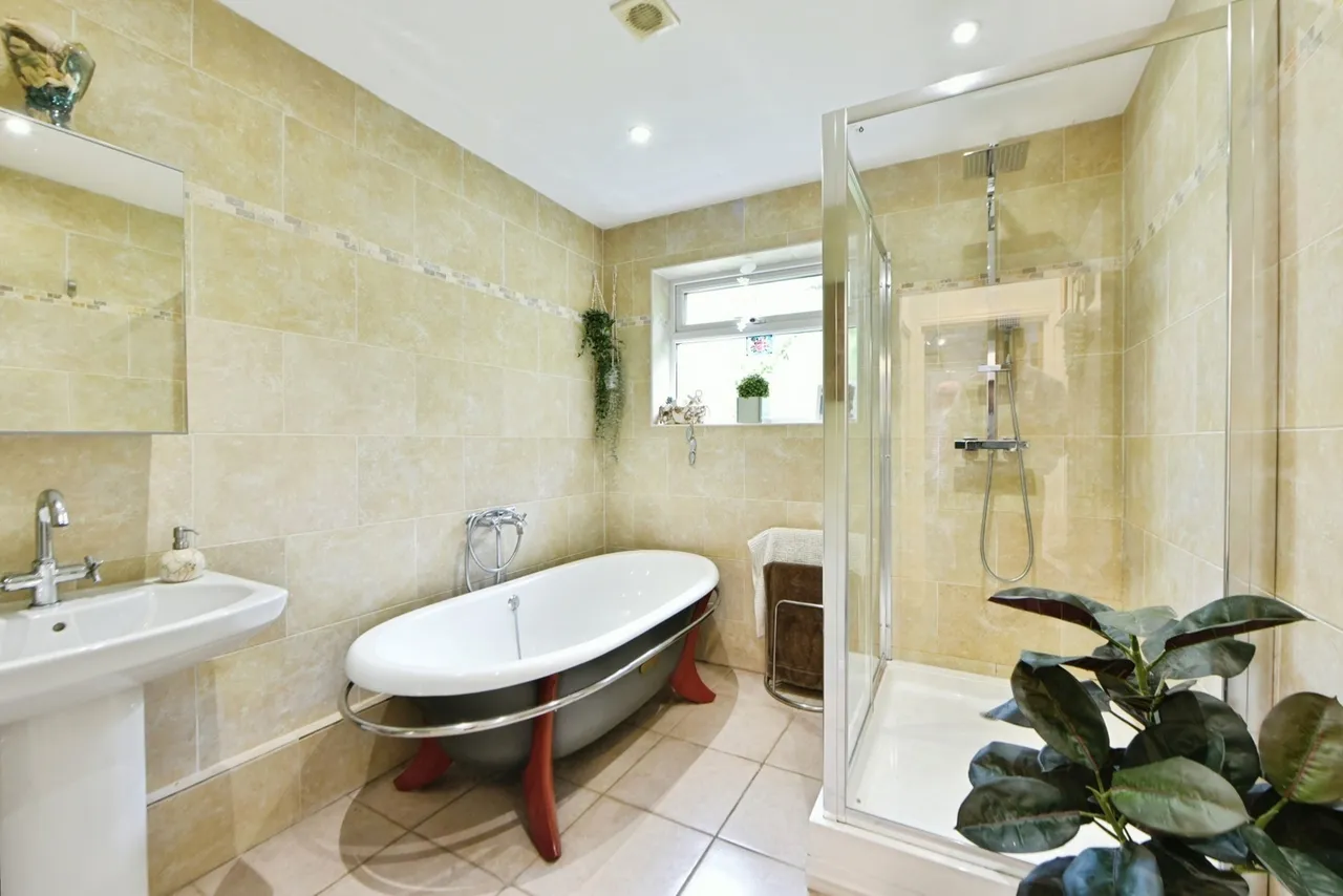 Werneth Road, Woodley, Stockport, Greater Manchester, SK6, photo 14
