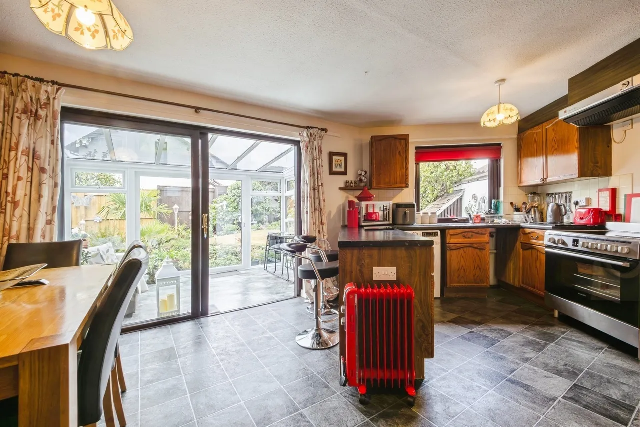 Oakland Drive, Dawlish, EX7, photo 3
