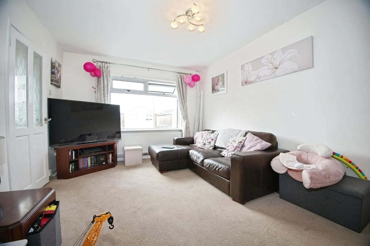 Lowerdale Drive, Llantrisant, CF72, photo 3
