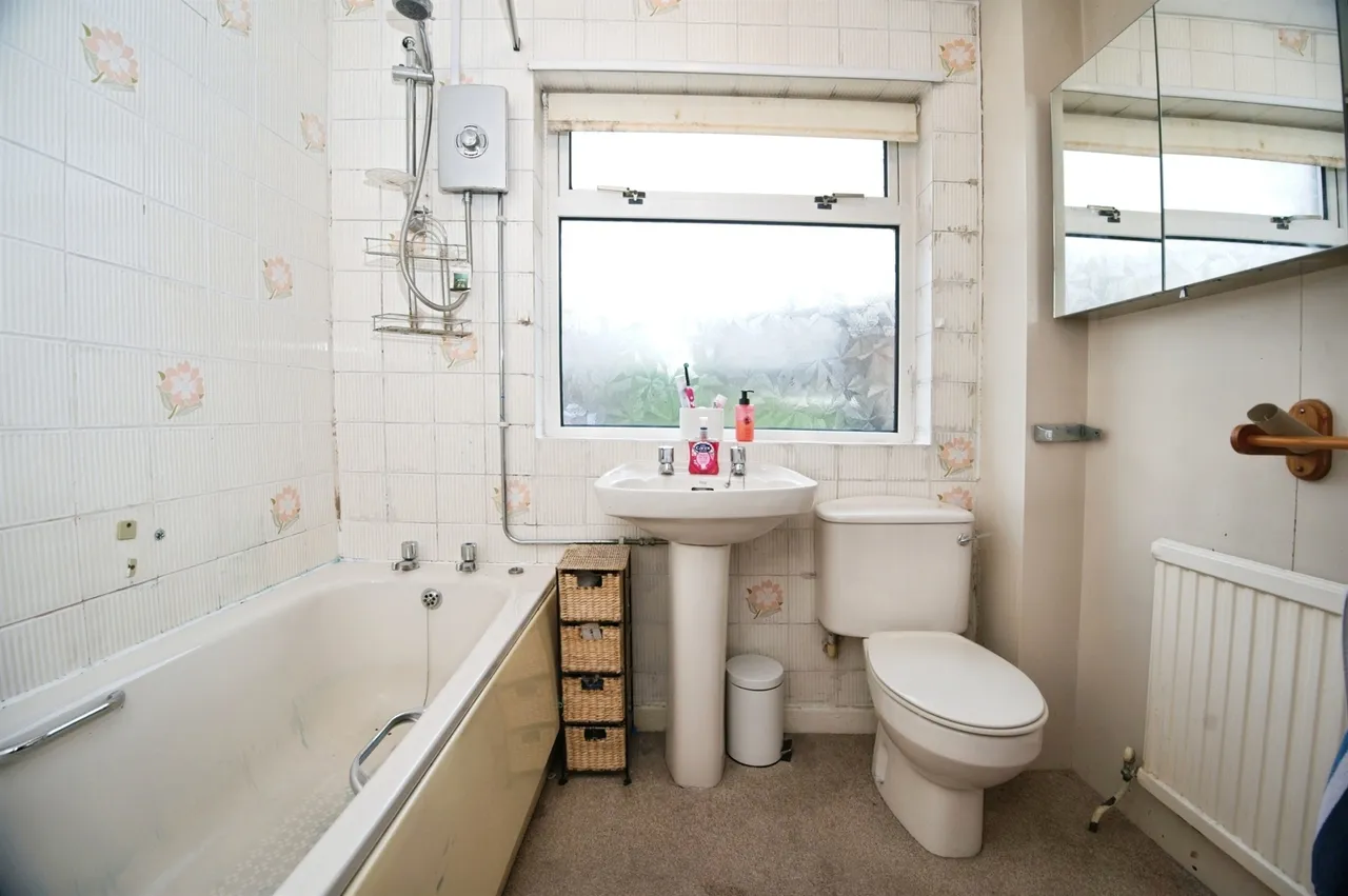 Lowerdale Drive, Llantrisant, CF72, photo 9