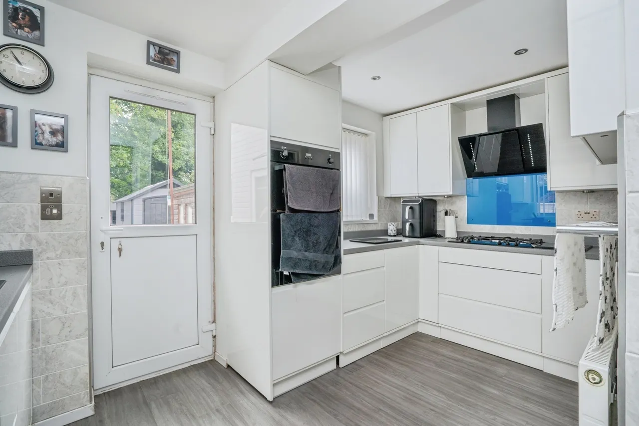 Woolwich Close, Bursledon, SO31, photo 3