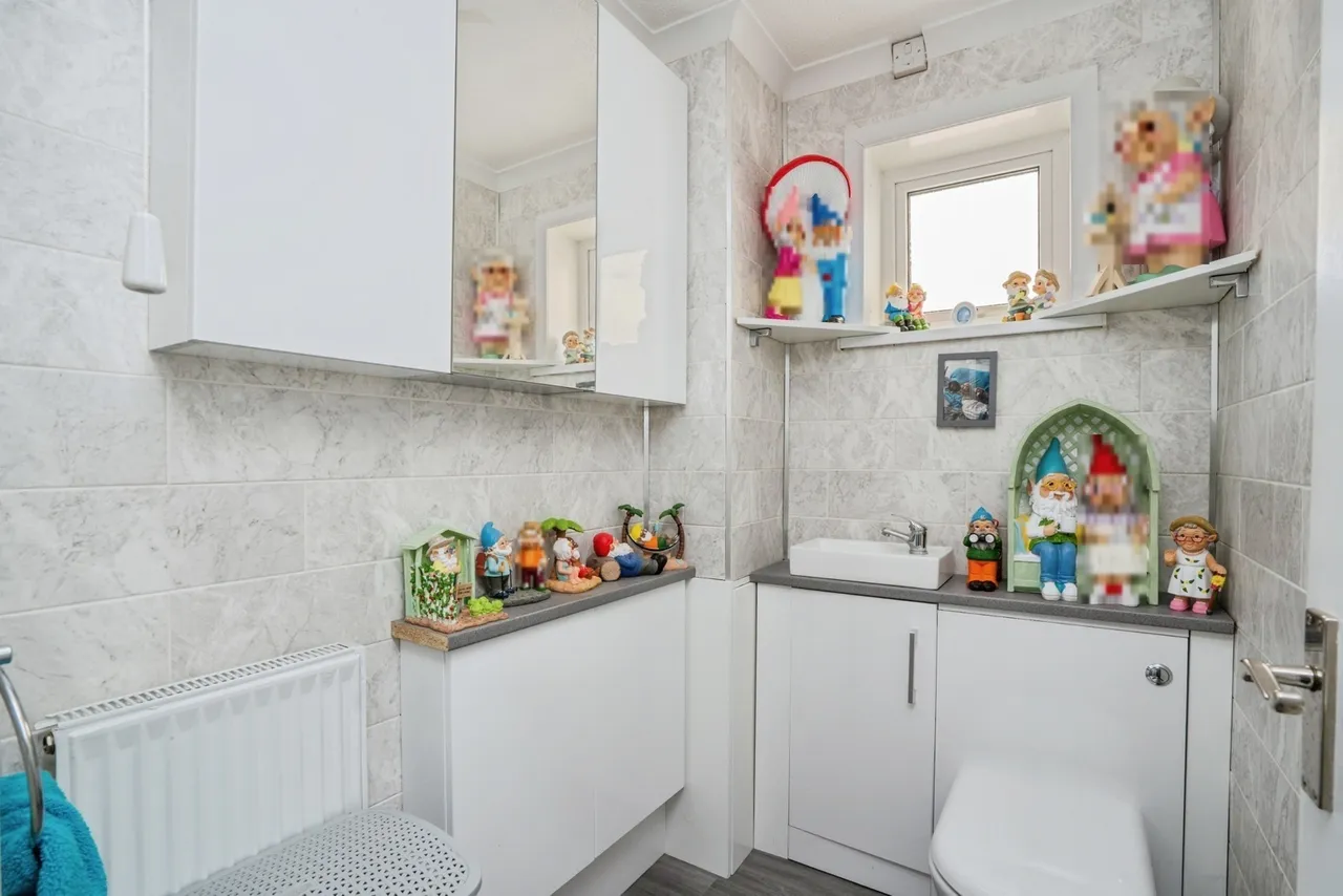 Woolwich Close, Bursledon, SO31, photo 12