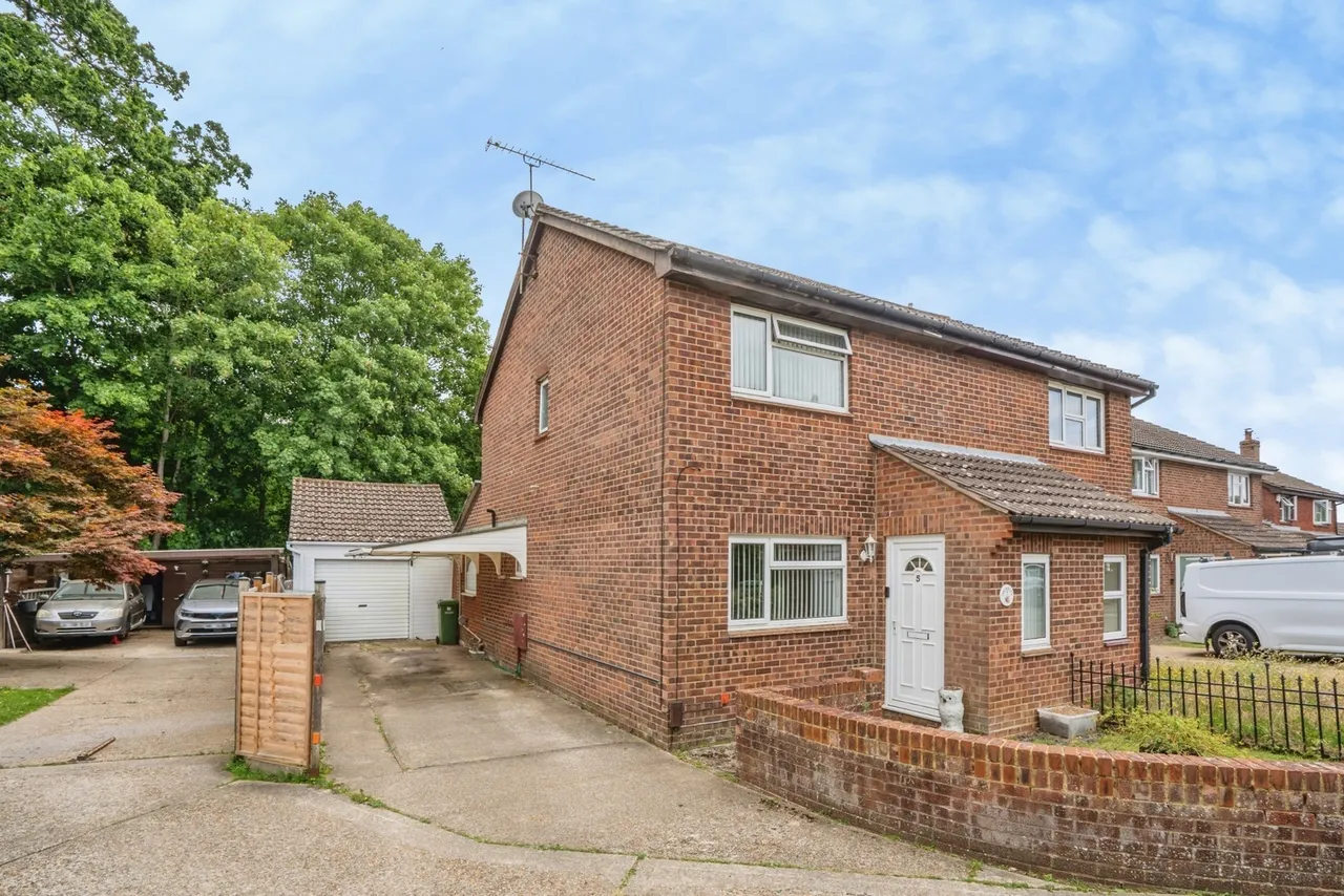 Woolwich Close, Bursledon, SO31, photo 15